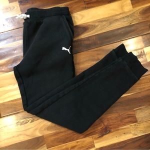 black puma joggers
